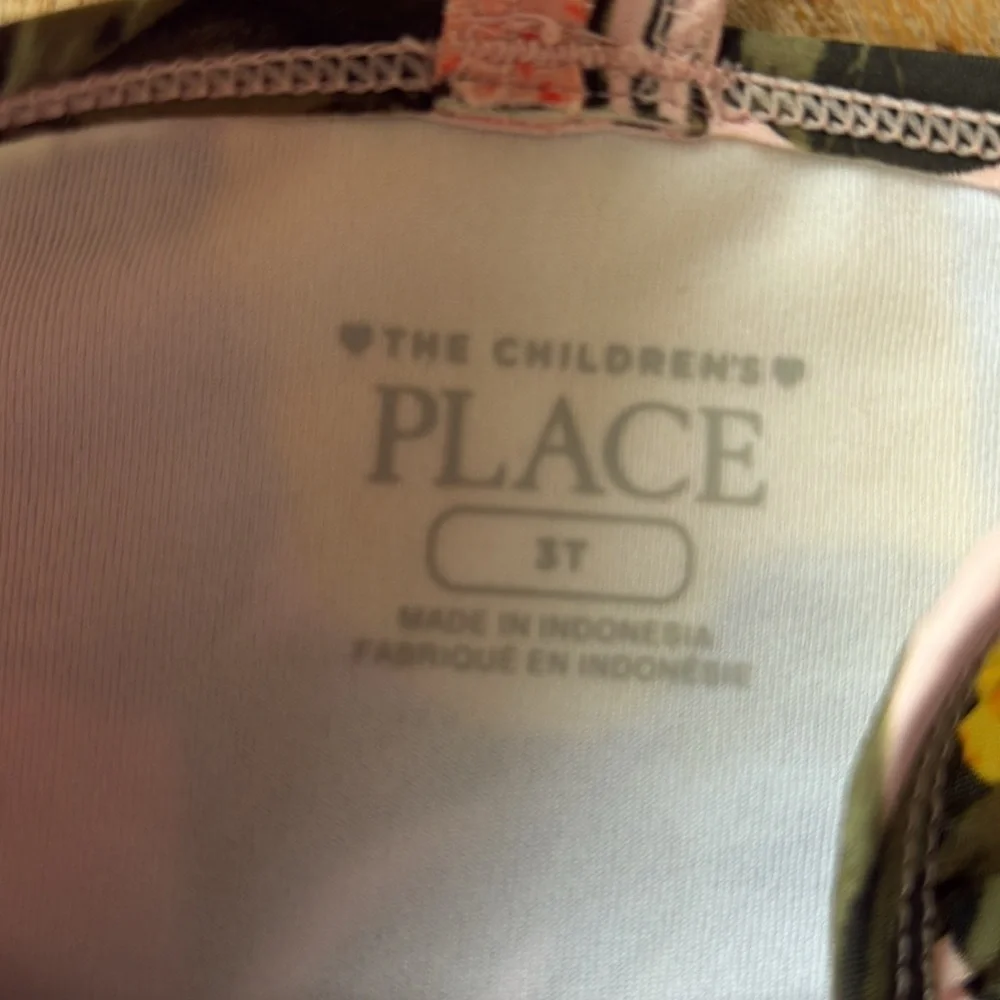 NWOT Children’s Place Pineapple Swimsuit 3t